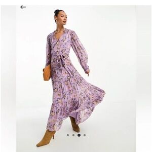 & Other Stories Lavender Floral Long Sleeve Dress, worn once.